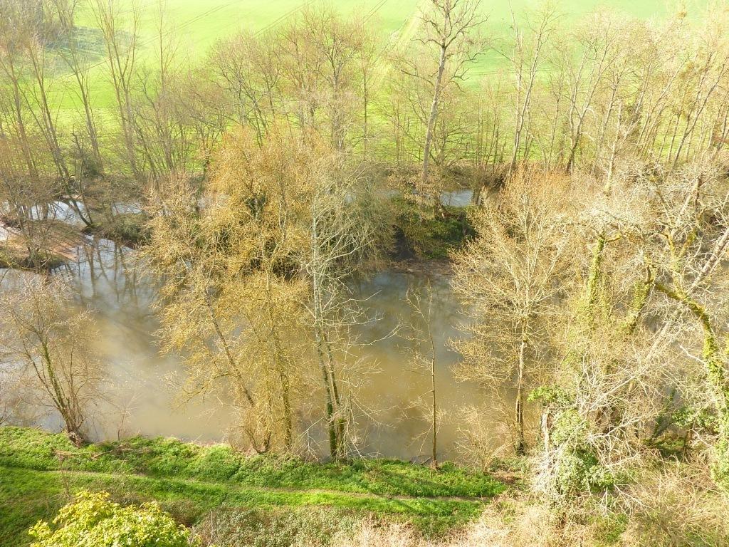 Montenaut Angles-sur-l'Anglin ภายนอก รูปภาพ