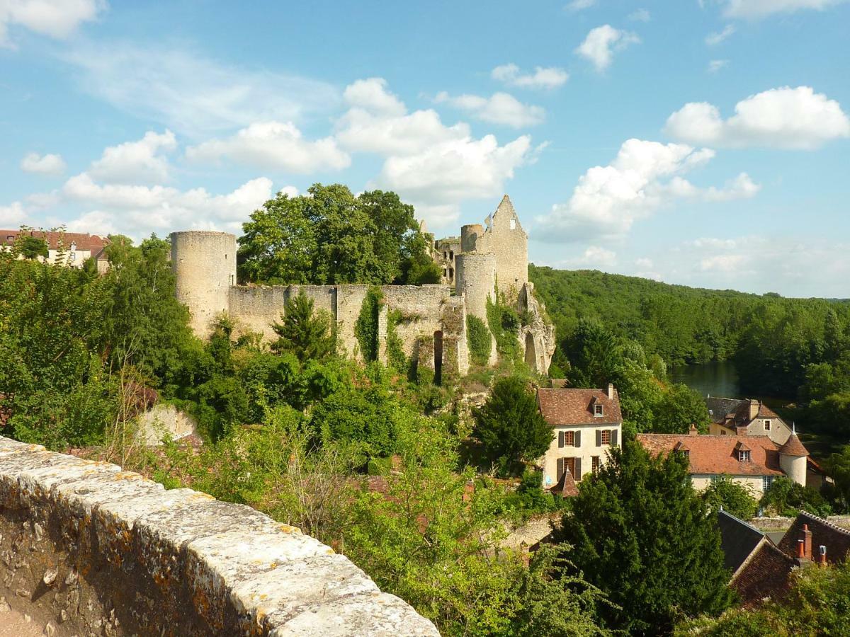 Montenaut Angles-sur-l'Anglin ภายนอก รูปภาพ