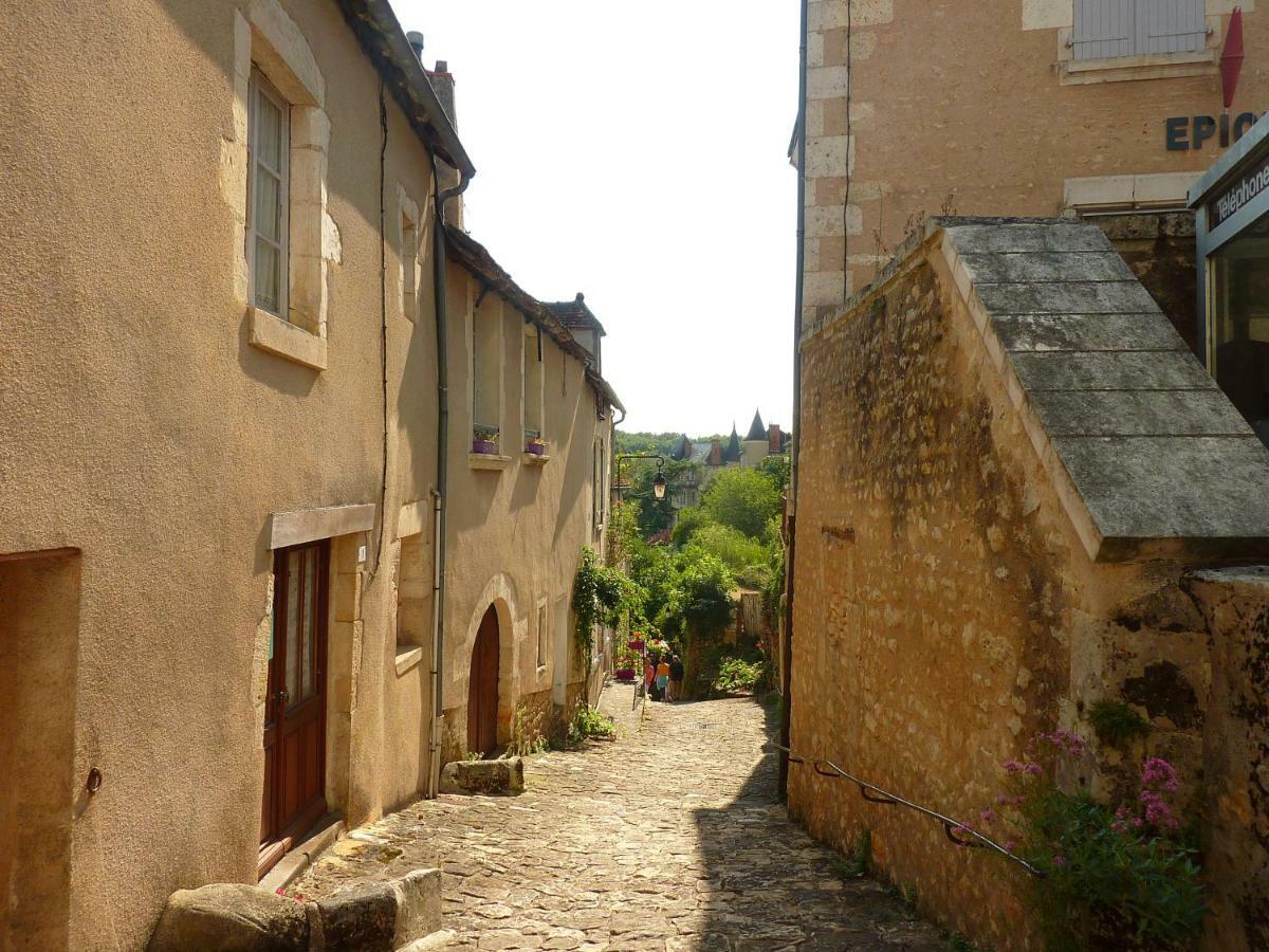 Montenaut Angles-sur-l'Anglin ภายนอก รูปภาพ